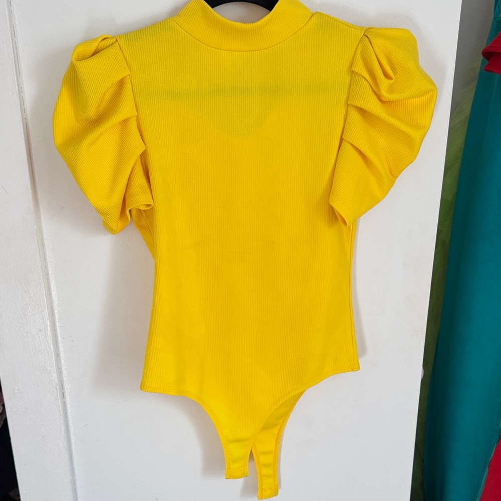 TCEC Yellow Puff Sleeve Bodysuit